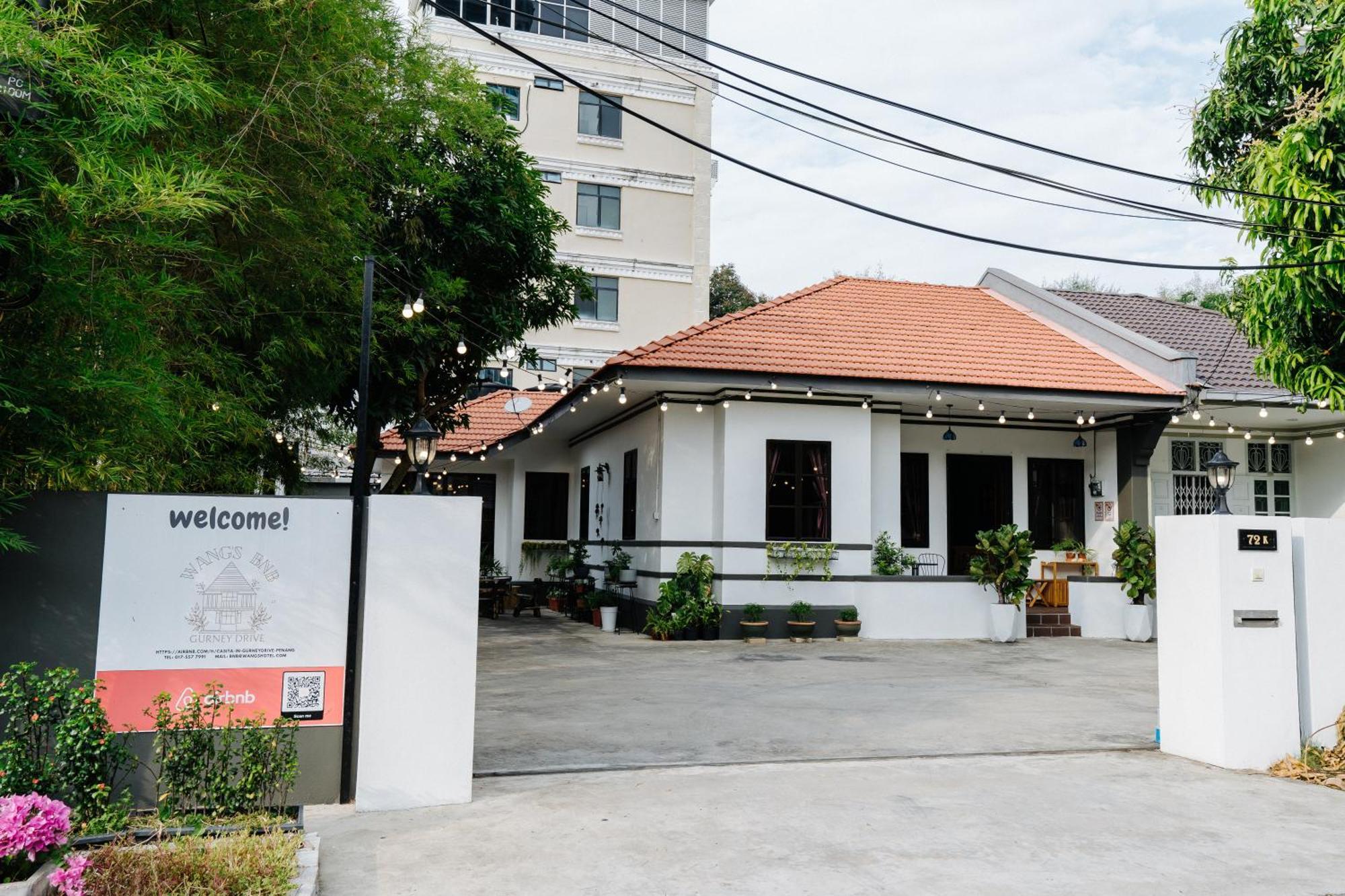 Wang's BnB 4 Bedrooms Villa George Town Buitenkant foto