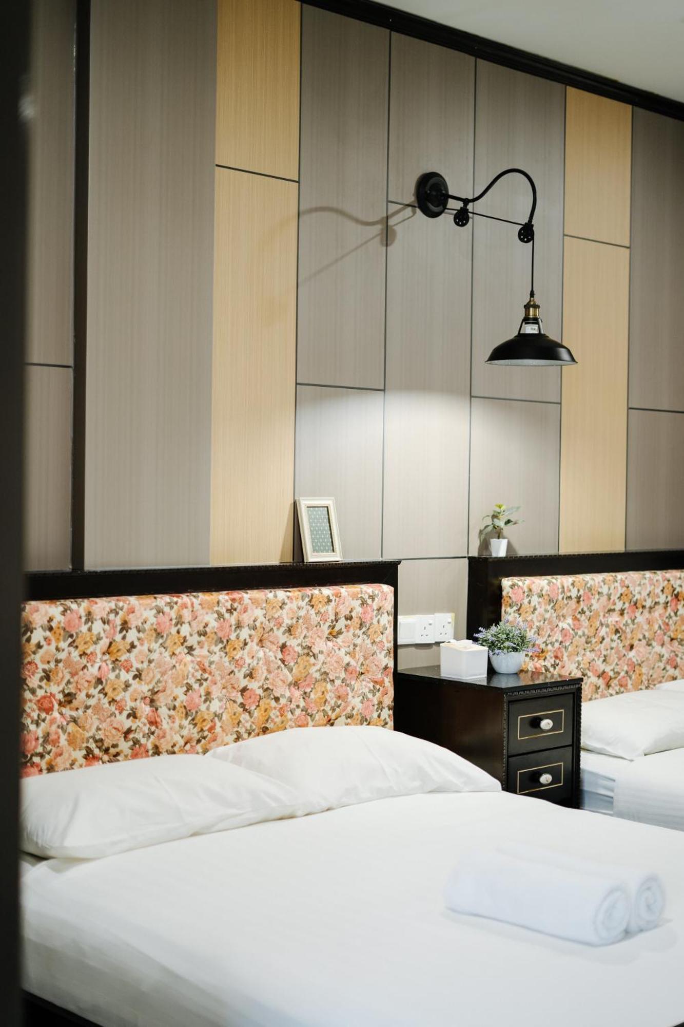 Wang's BnB 4 Bedrooms Villa George Town Buitenkant foto